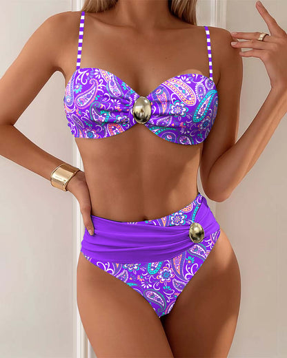 Bikini Fashion Resort Print