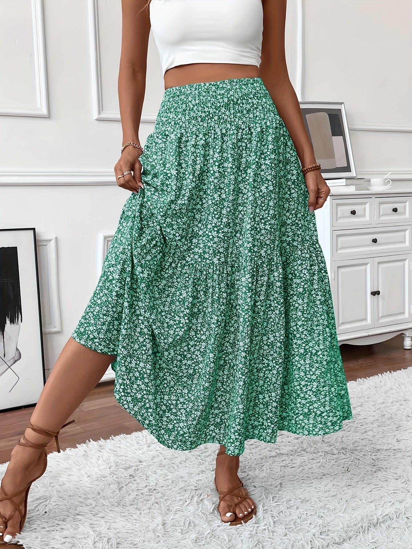 Feminine Elena Ditsy Floral Midi Skirt