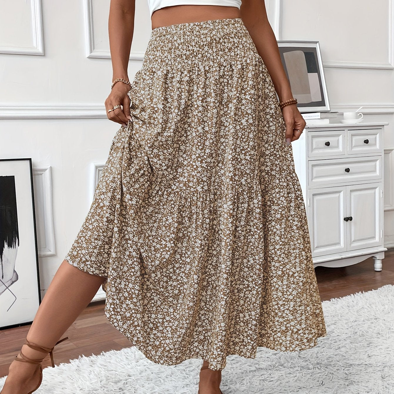 Feminine Elena Ditsy Floral Midi Skirt