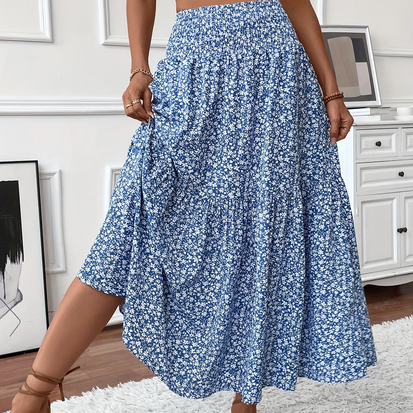 Feminine Elena Ditsy Floral Midi Skirt
