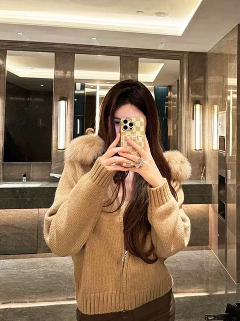 Alison elegant faux fur coat for a sophisticated look